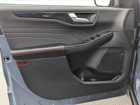 Used 2025 Ford Escape ST-Line Select image 12