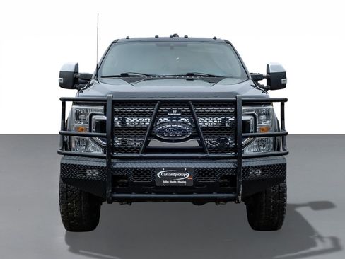 Used 2022 Ford F350 XLT w/ XLT Premium Package image 3