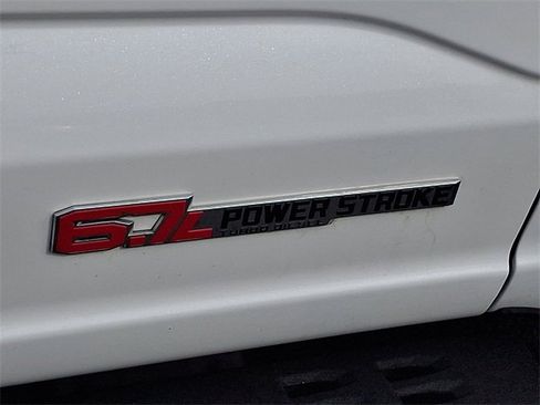 Used 2023 Ford F250 Lariat w/ Lariat Ultimate Package image 34