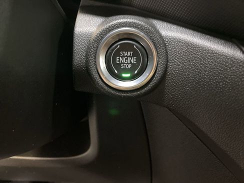 Certified 2022 Chevrolet TrailBlazer RS w/ Technology Package AWD/4WD image 23