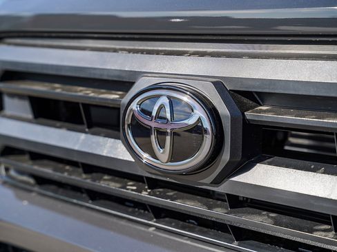 New 2026 Toyota Tacoma SR5 image 6