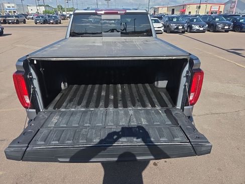 Used 2022 GMC Sierra 1500 SLT w/ SLT Premium Plus Package AWD/4WD image 33