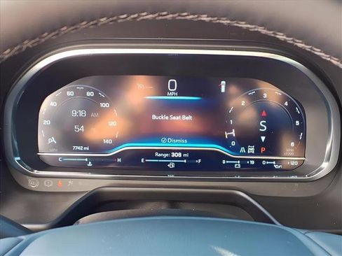 Used 2024 Chevrolet Suburban Premier w/ Premium Package image 40