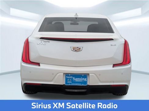 Used 2018 Cadillac XTS FWD image 5