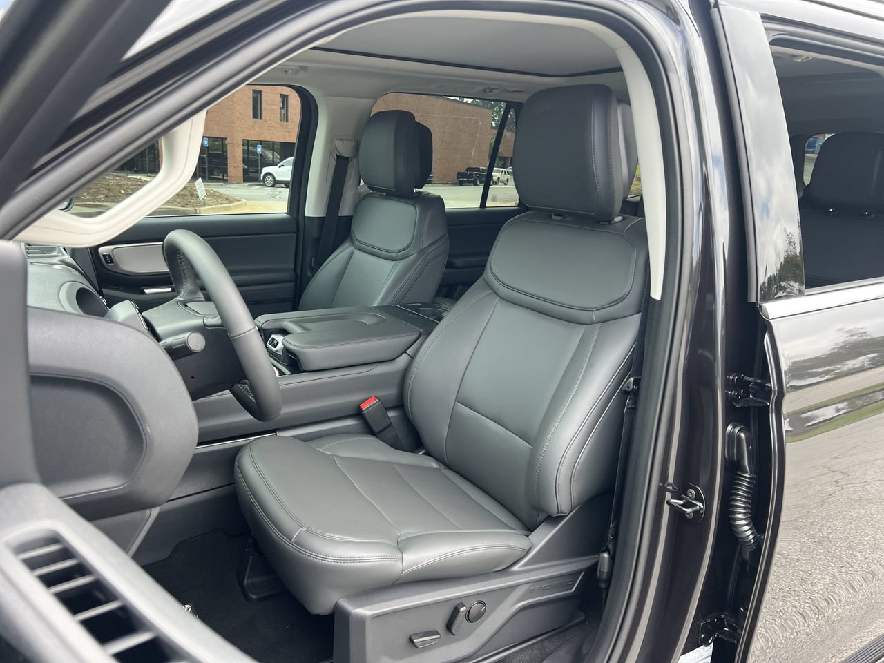 New 2027 Ford Expedition Max Active RWD image 15