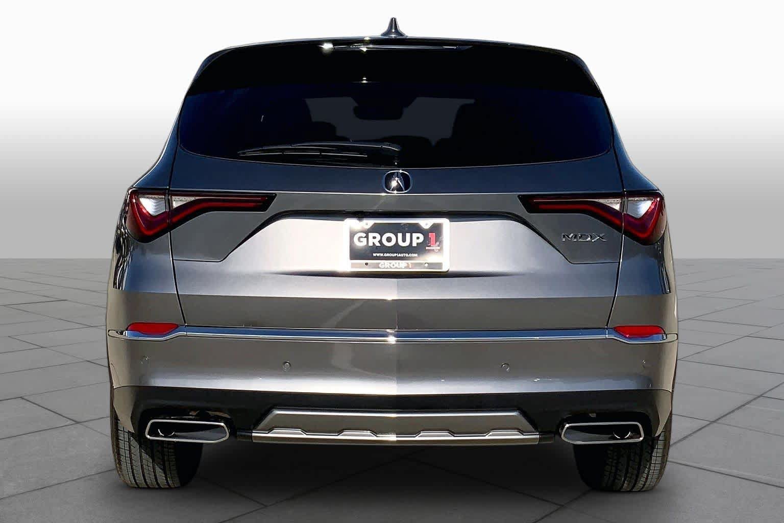 Used 2025 Acura MDX w/ Technology Package FWD image 5
