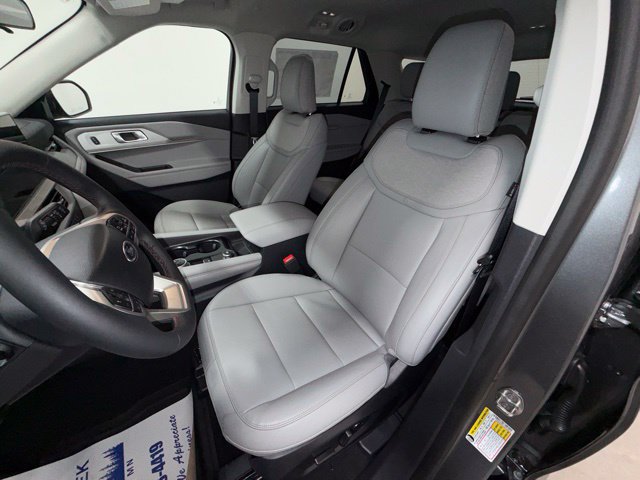 New 2026 Ford Explorer Active w/ Active Comfort Package AWD/4WD image 12