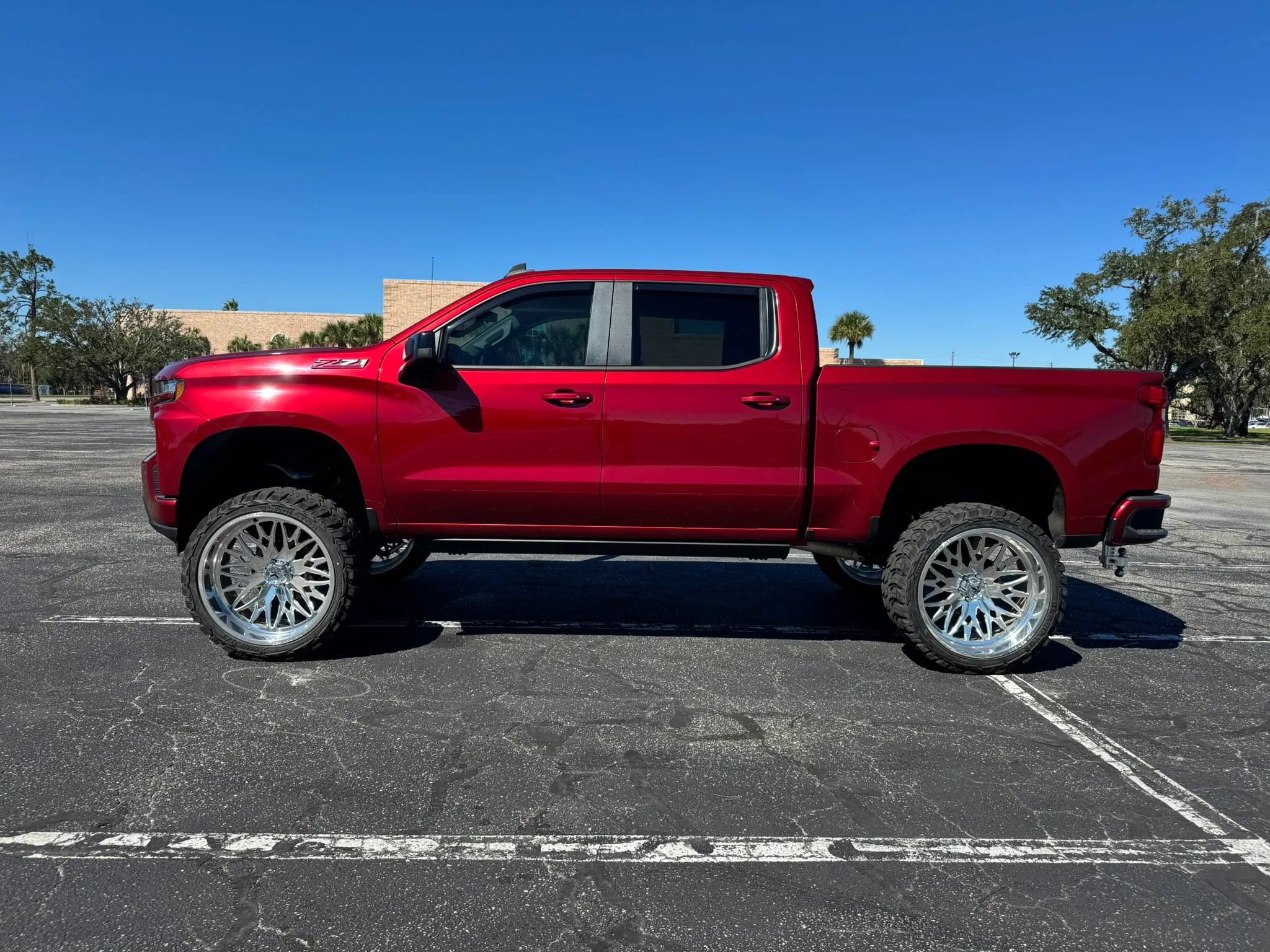 Used 2019 Chevrolet Silverado 1500 RST AWD/4WD image 9