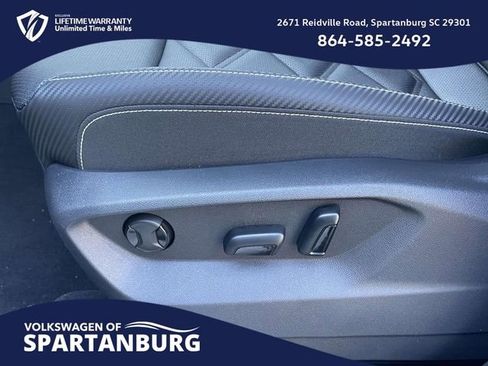 New 2026 Volkswagen Atlas Cross Sport SE image 15