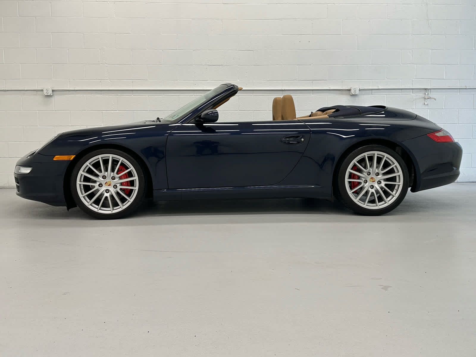 Used 2008 Porsche 911 Carrera S RWD image 3