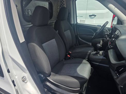 Used 2022 RAM ProMaster City Tradesman FWD image 10