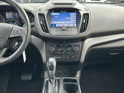 Used 2018 Ford Escape SEL image 11