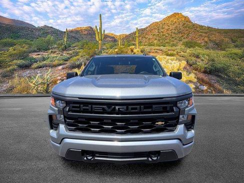 Used 2025 Chevrolet Silverado 1500 Custom RWD image 5