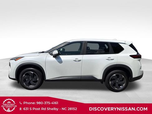Certified 2024 Nissan Rogue SV FWD image 9