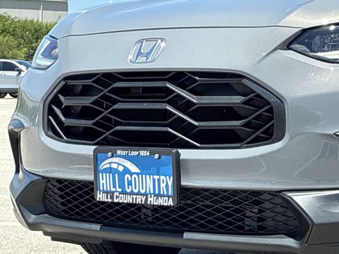 Certified 2025 Honda HR-V Sport image 12