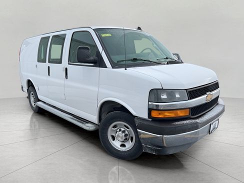 Used 2024 Chevrolet Express 2500 w/ Driver Convenience Package image 27