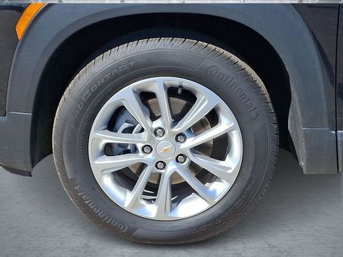 Certified 2025 Chevrolet TrailBlazer LS FWD image 9
