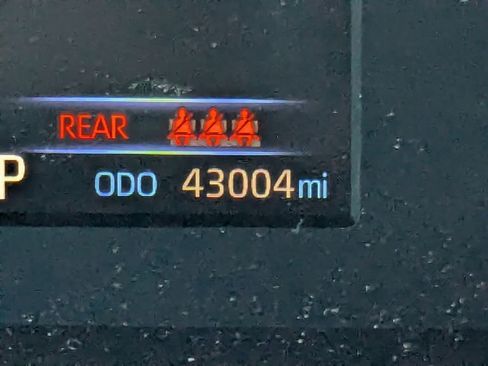 Used 2024 Toyota Tundra SR5 w/ SR5 Convenience Package image 27