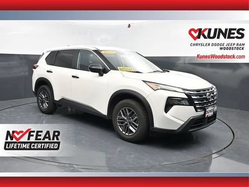 Used 2024 Nissan Rogue S AWD/4WD image 1