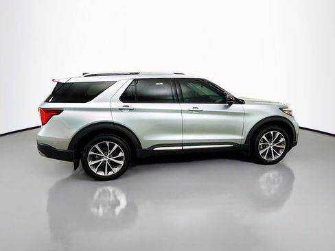 Used 2025 Ford Explorer Platinum w/ Ultimate Package image 8