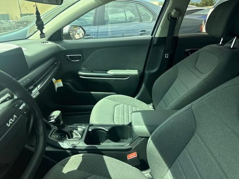 Used 2025 Kia K4 EX FWD image 18