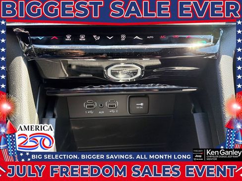 New 2026 Jeep Grand Cherokee Limited w/ Limited Altitude Package AWD/4WD image 17