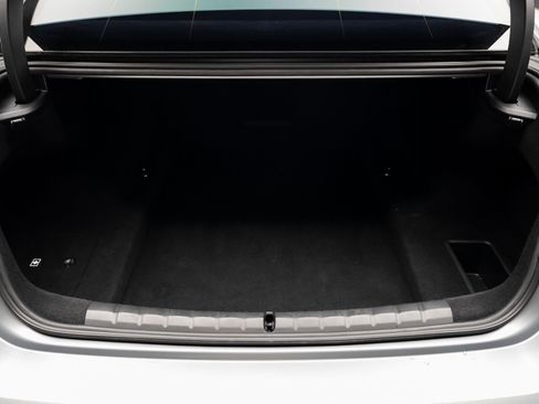 Used 2023 BMW 760i xDrive w/ Executive Package AWD/4WD image 74