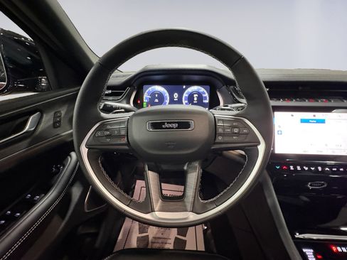 New 2026 Jeep Grand Cherokee L Limited AWD/4WD image 12