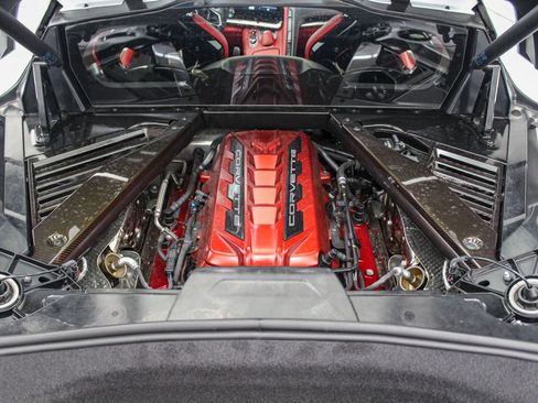 Used 2022 Chevrolet Corvette Stingray Premium Cpe w/ Z51 Performance Package RWD image 11