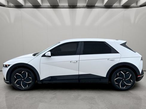 Used 2024 Hyundai Ioniq 5 SEL AWD/4WD image 2