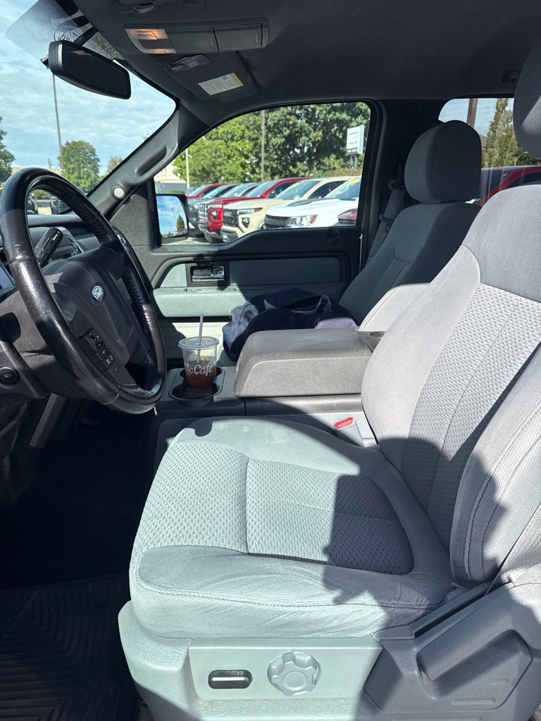 Used 2013 Ford F150 XLT w/ XLT Chrome Pkg RWD image 3