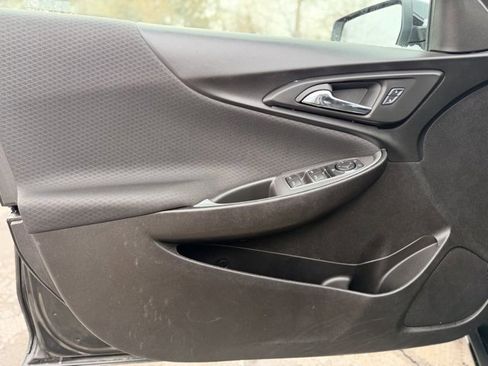 Used 2025 Chevrolet Malibu LT image 19