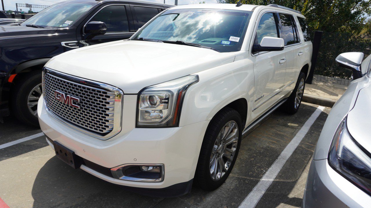 Used 2015 GMC Yukon Denali w/ Touring Package RWD image 4