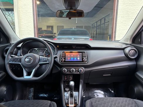 Used 2021 Nissan Kicks S image 18