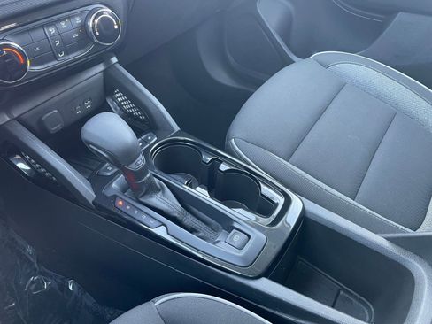 Used 2025 Chevrolet TrailBlazer LT image 40