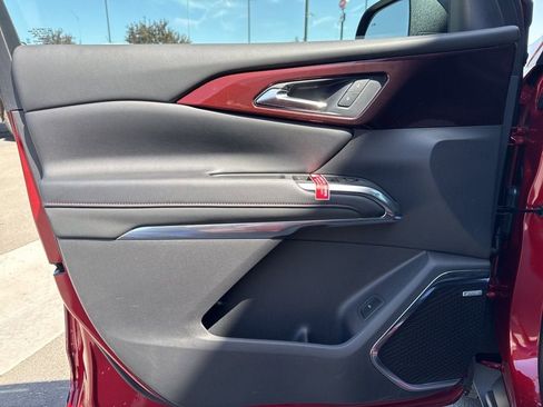 New 2026 Chevrolet Traverse Z71 w/ Enhanced Driving Package AWD/4WD image 14