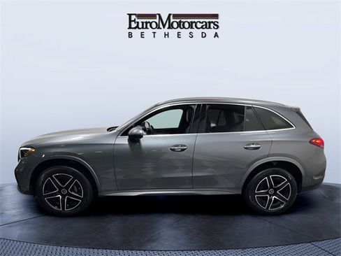 Used 2023 Mercedes-Benz GLC 300 4MATIC image 2