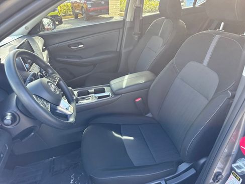 Certified 2025 Nissan Sentra SV image 18