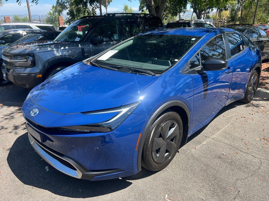 Used 2024 Toyota Prius Prime FWD image 1