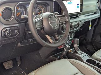 New 2026 Jeep Gladiator Mojave w/ Technology Group video 3