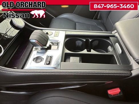 Used 2025 Jaguar F-PACE R-Dynamic S image 14