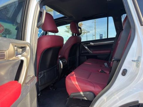 Used 2021 Lexus GX 460 Premium w/ Premium Package AWD/4WD image 6
