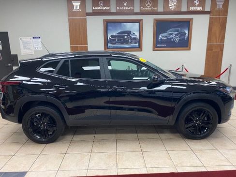 Used 2025 Chevrolet Trax ACTIV w/ Driver Confidence Package FWD image 5