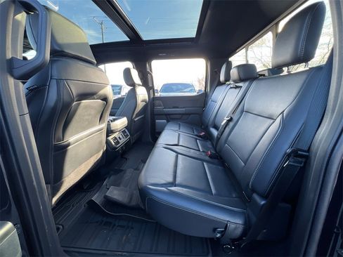 Used 2025 Ford F150 Lariat w/ Equipment Group 501A Mid image 37