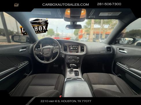 Used 2023 Dodge Charger SXT RWD image 9