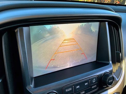 Used 2017 Chevrolet Colorado Z71 image 14