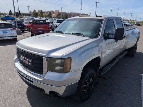 Used 2008 GMC Sierra 3500 SLE image 8