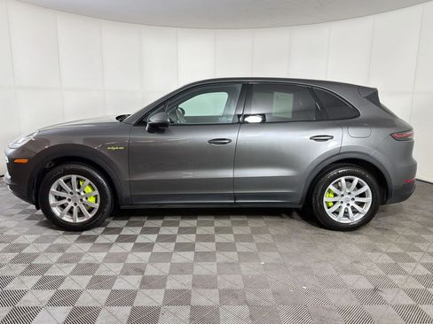 Used 2021 Porsche Cayenne E-Hybrid AWD/4WD image 2