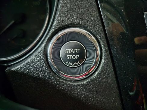 Used 2022 Nissan Rogue Sport SV w/ Technology Package AWD/4WD image 23