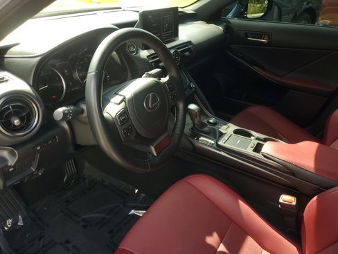 Certified 2023 Lexus IS 300 w/ Comfort Package image 15